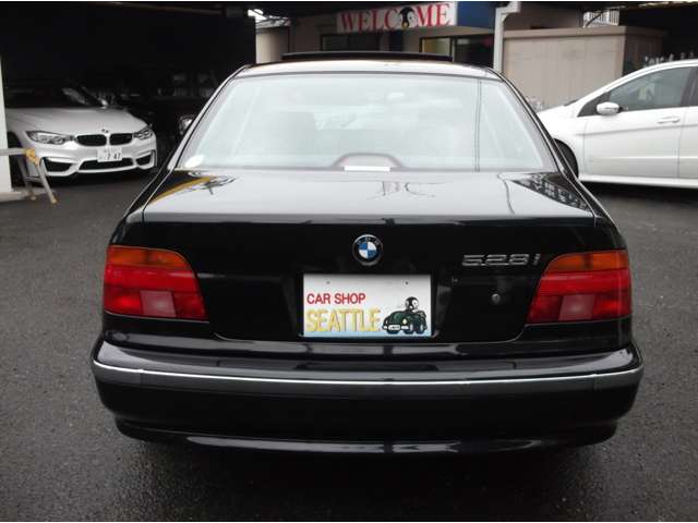 BMW 5シリーズ 528i ワンオーナー